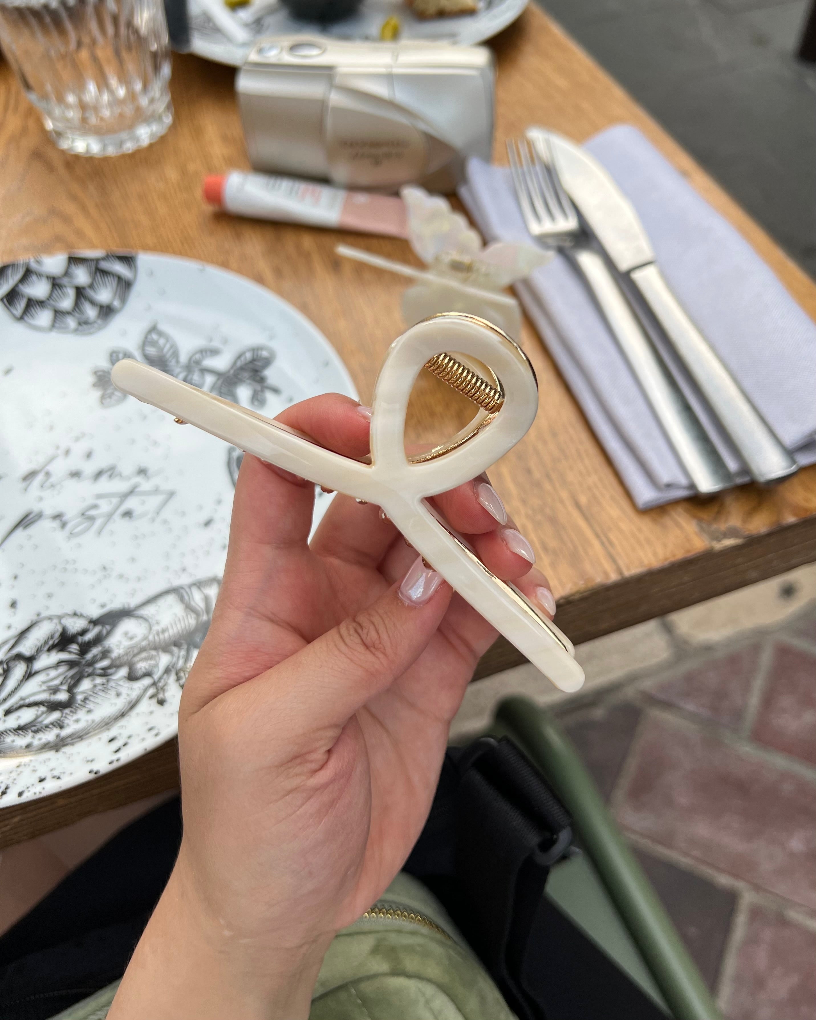 Signature | Loop Claw Clip