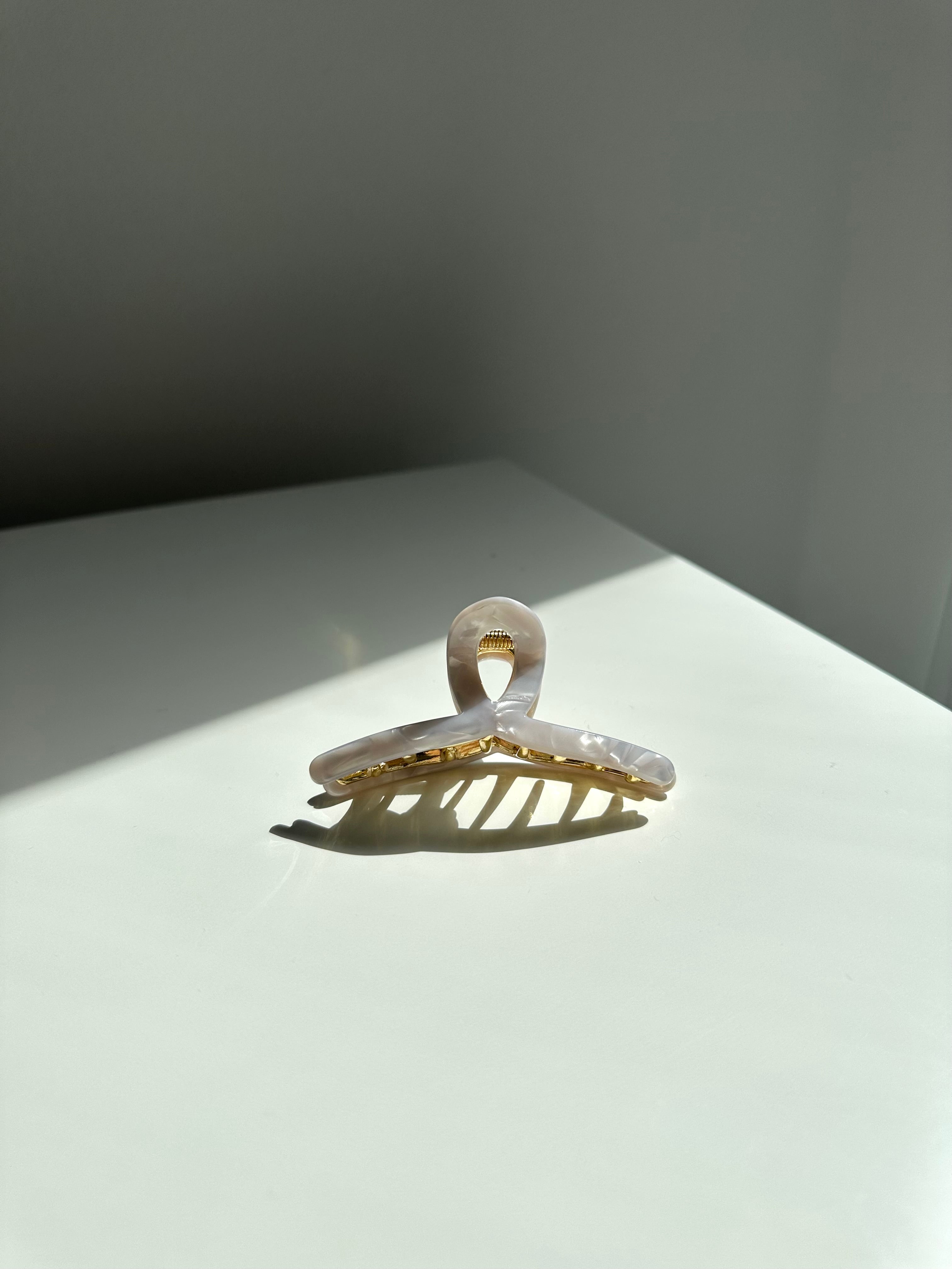 Signature | Loop Claw Clip