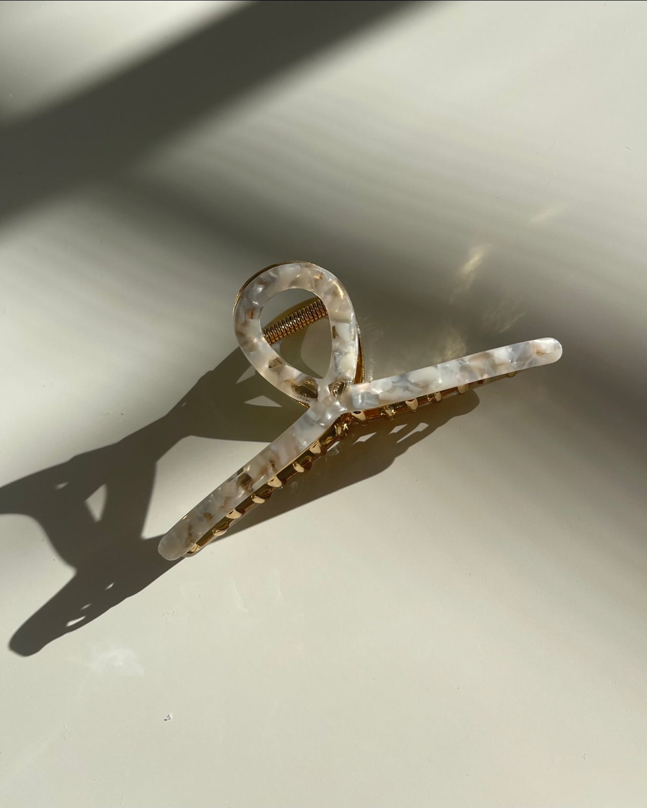 Signature | Loop Claw Clip