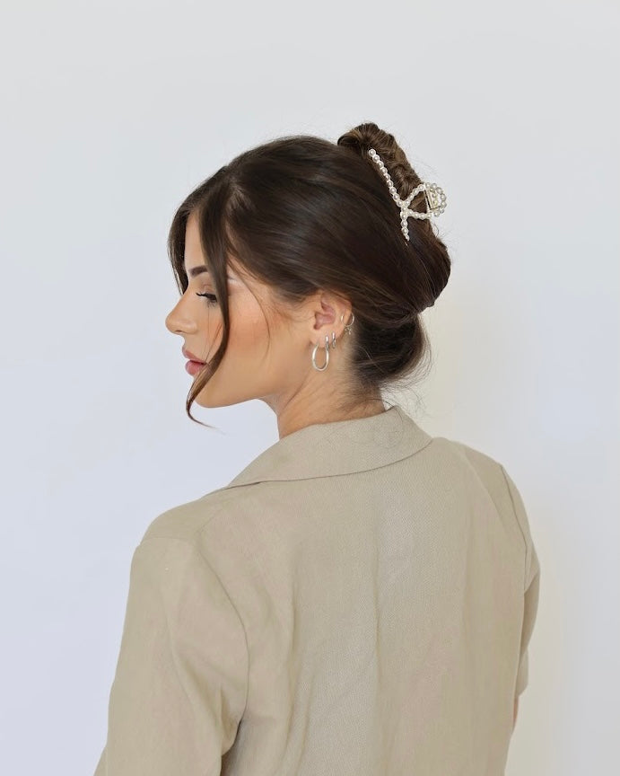 Audrey | Pearl Loop Claw Clip