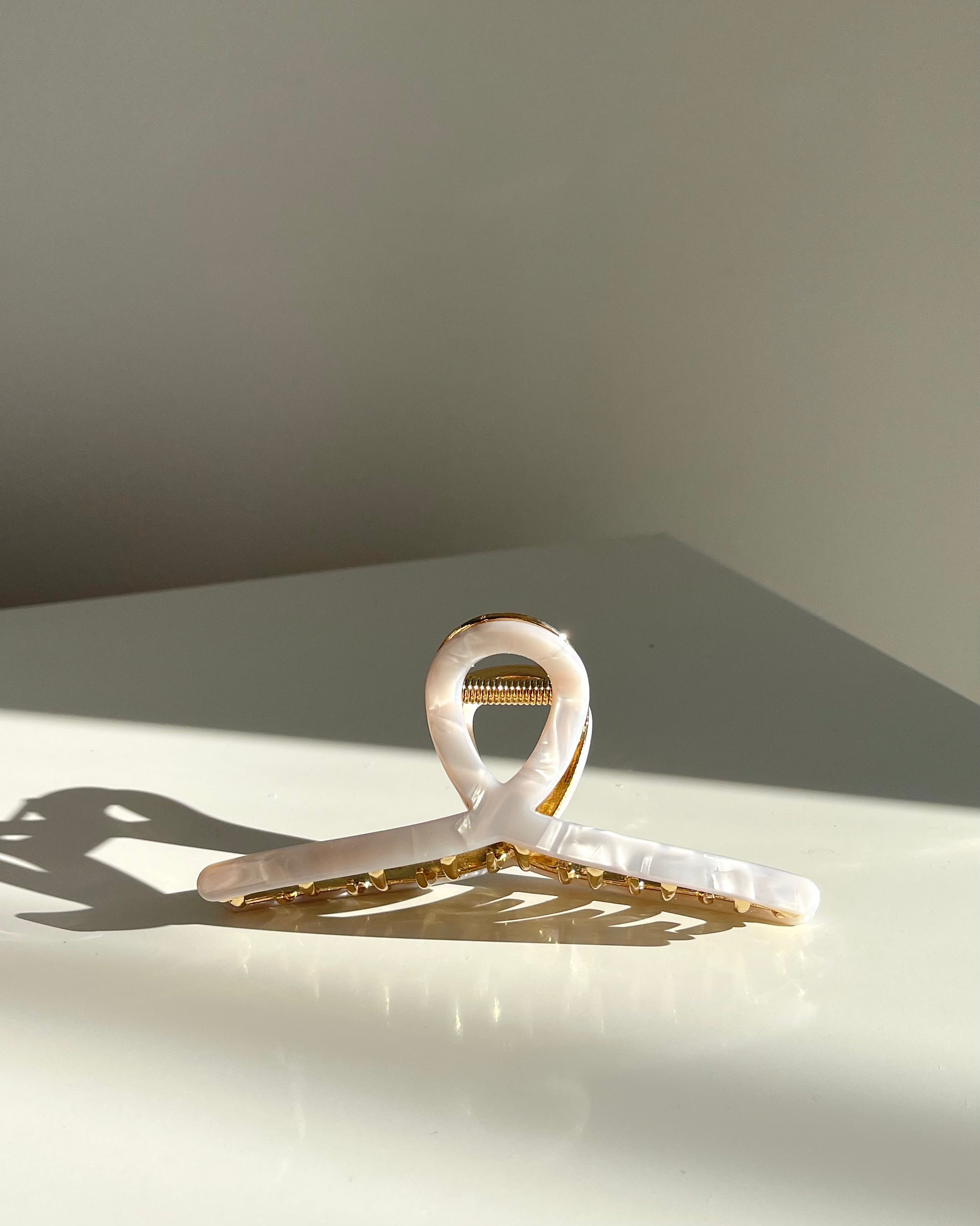 Signature | Loop Claw Clip