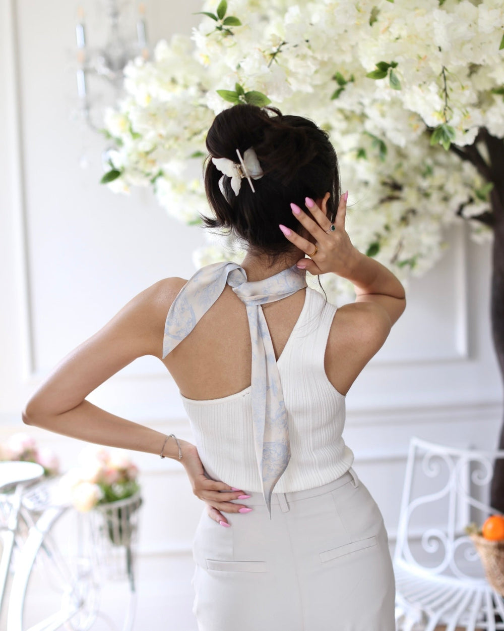 CC  Twilly Mini Scarf 120cm White Mulberry Silk 949112